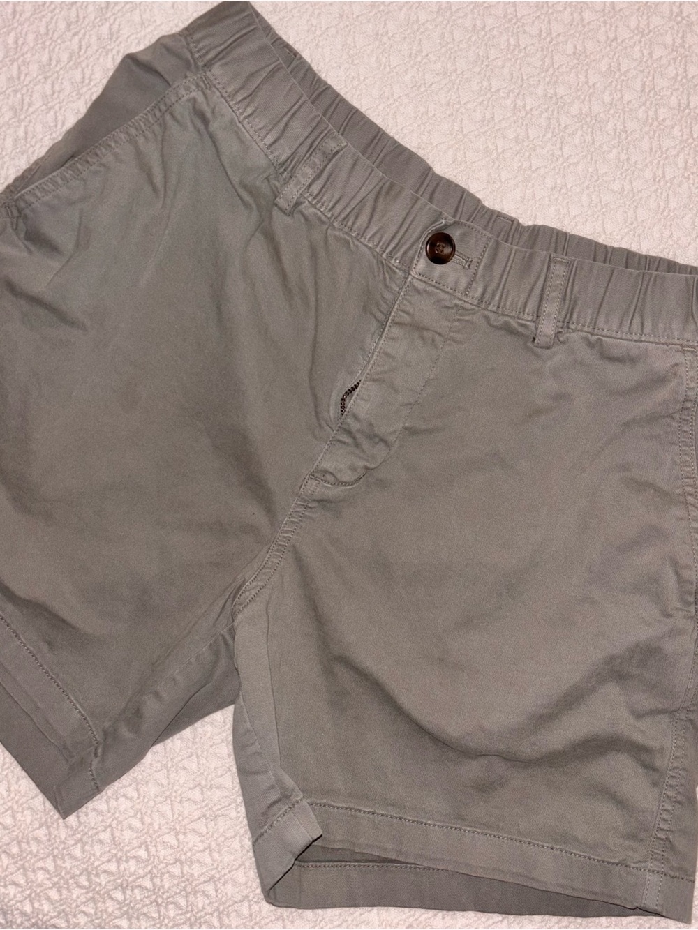 Bear Bottom Clothing Men’s Large 5.5” Grey shorts